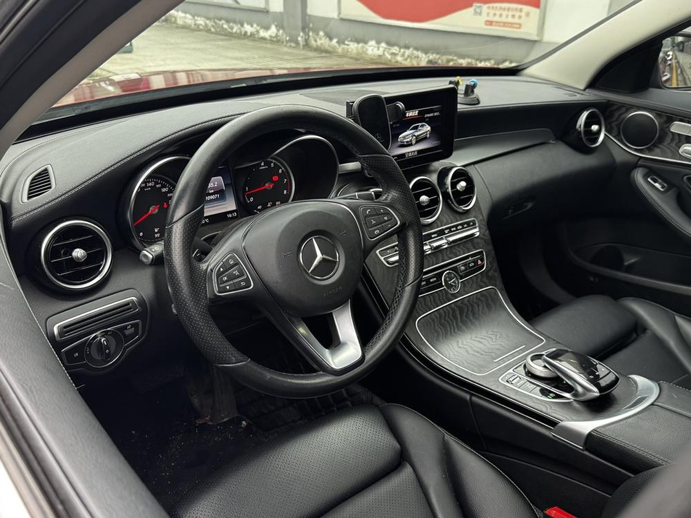 Mercedes-Benz Mercedes-Benz C-Class