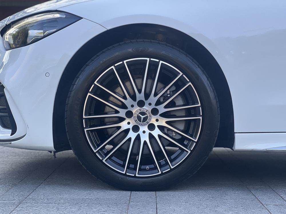 Mercedes-Benz Mercedes-Benz C-Class