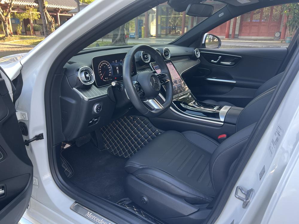 Mercedes-Benz Mercedes-Benz C-Class