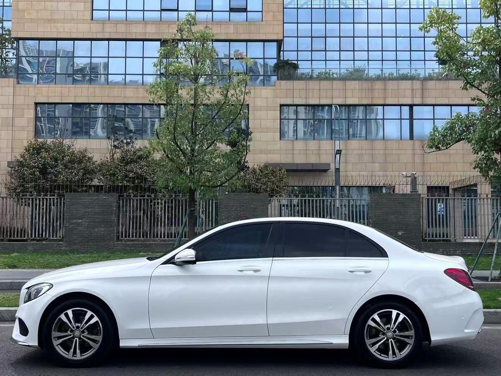 Mercedes-Benz Mercedes-Benz C-Class