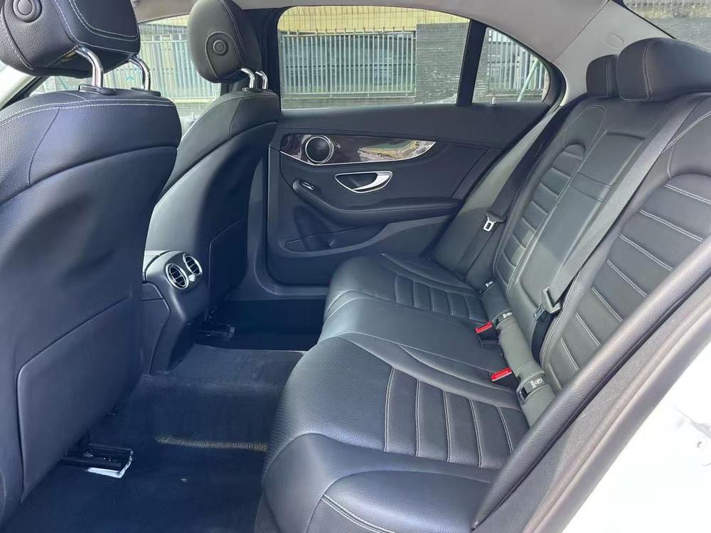 Mercedes-Benz Mercedes-Benz C-Class