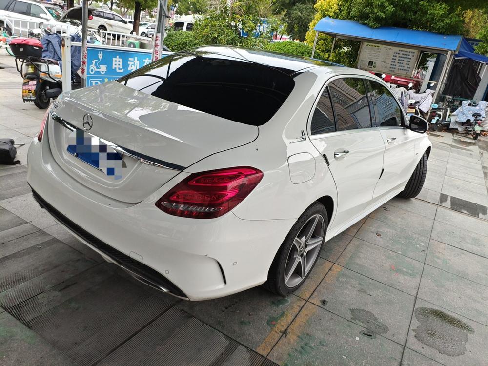 Mercedes-Benz Mercedes-Benz C-Class