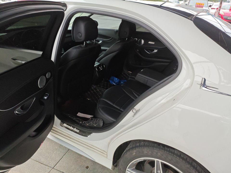 Mercedes-Benz Mercedes-Benz C-Class