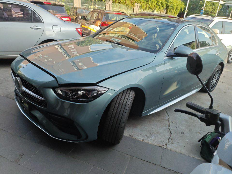 Mercedes-Benz Mercedes-Benz C-Class