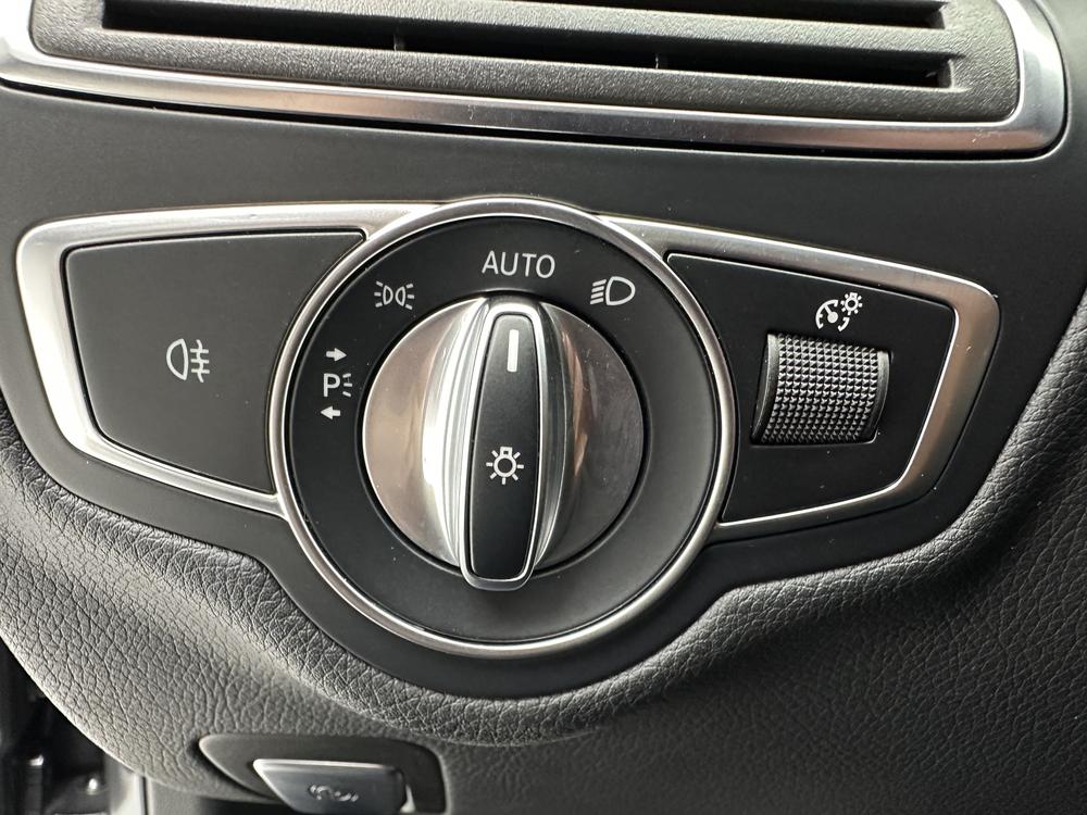 Mercedes-Benz Mercedes-Benz C-Class