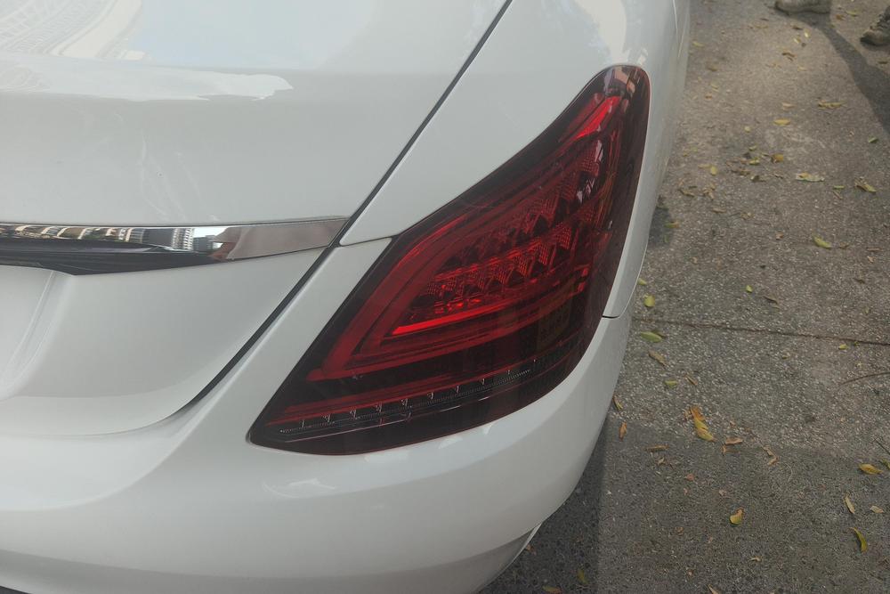 Mercedes-Benz Mercedes-Benz C-Class