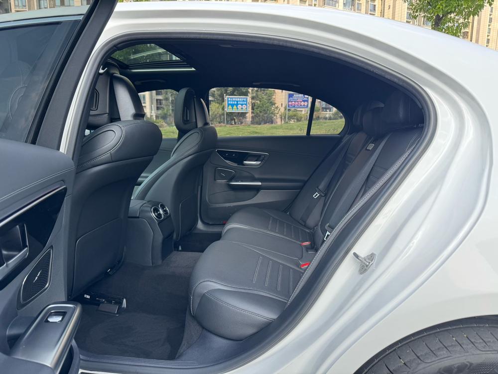 Mercedes-Benz Mercedes-Benz C-Class
