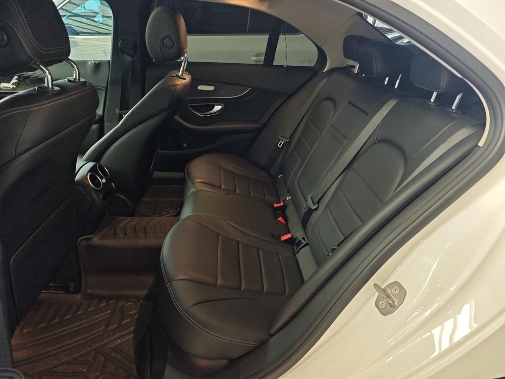 Mercedes-Benz Mercedes-Benz C-Class