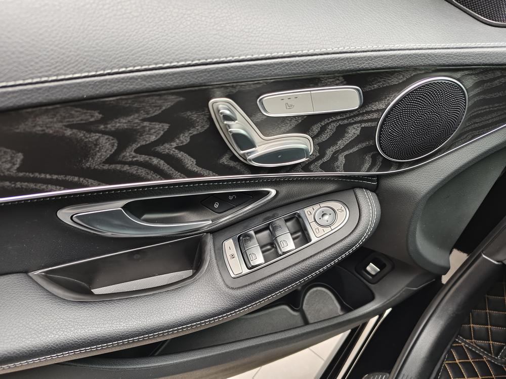 Mercedes-Benz Mercedes-Benz C-Class