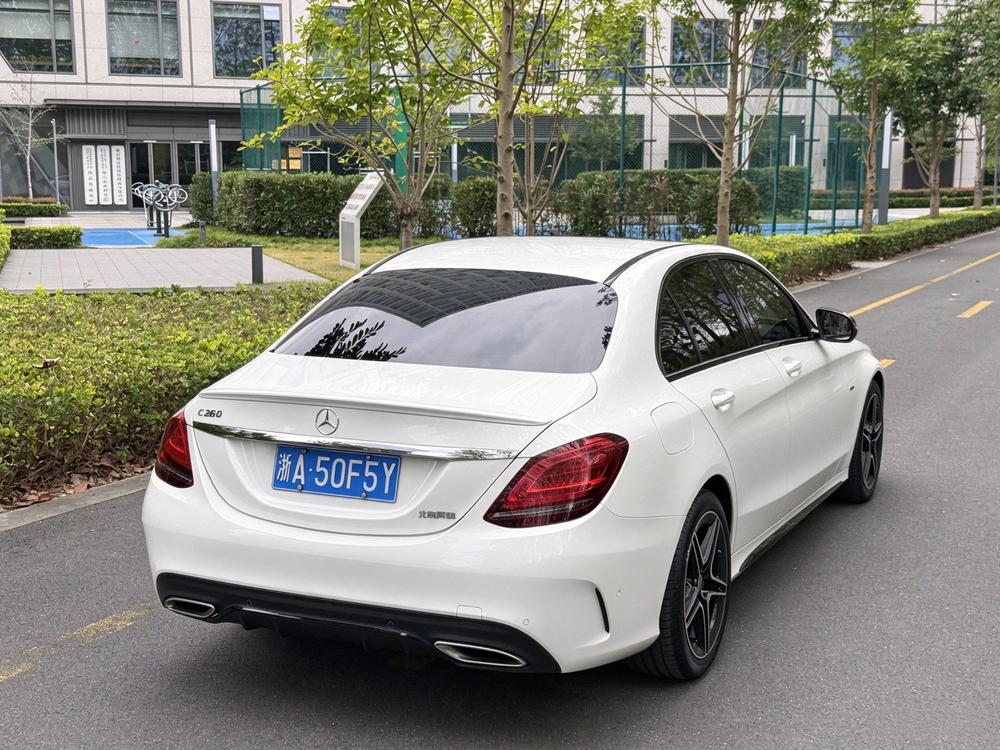 Mercedes-Benz Mercedes-Benz C-Class