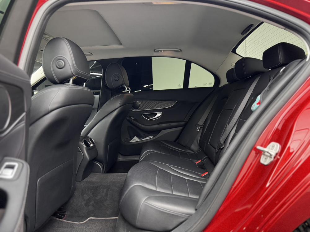 Mercedes-Benz Mercedes-Benz C-Class