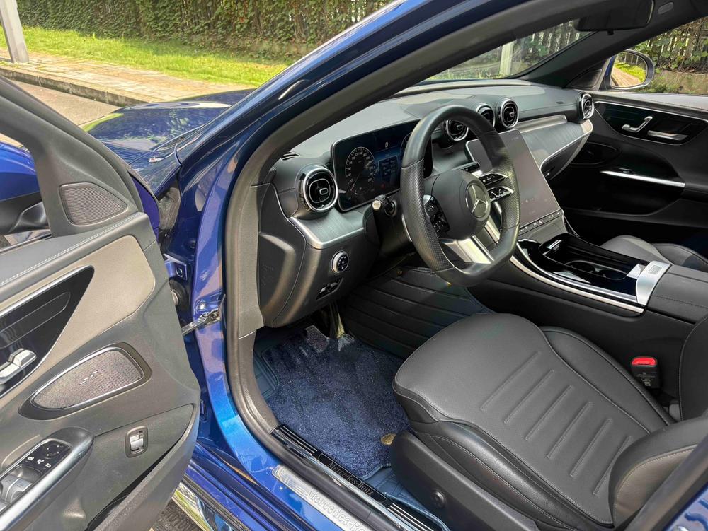 Mercedes-Benz Mercedes-Benz C-Class
