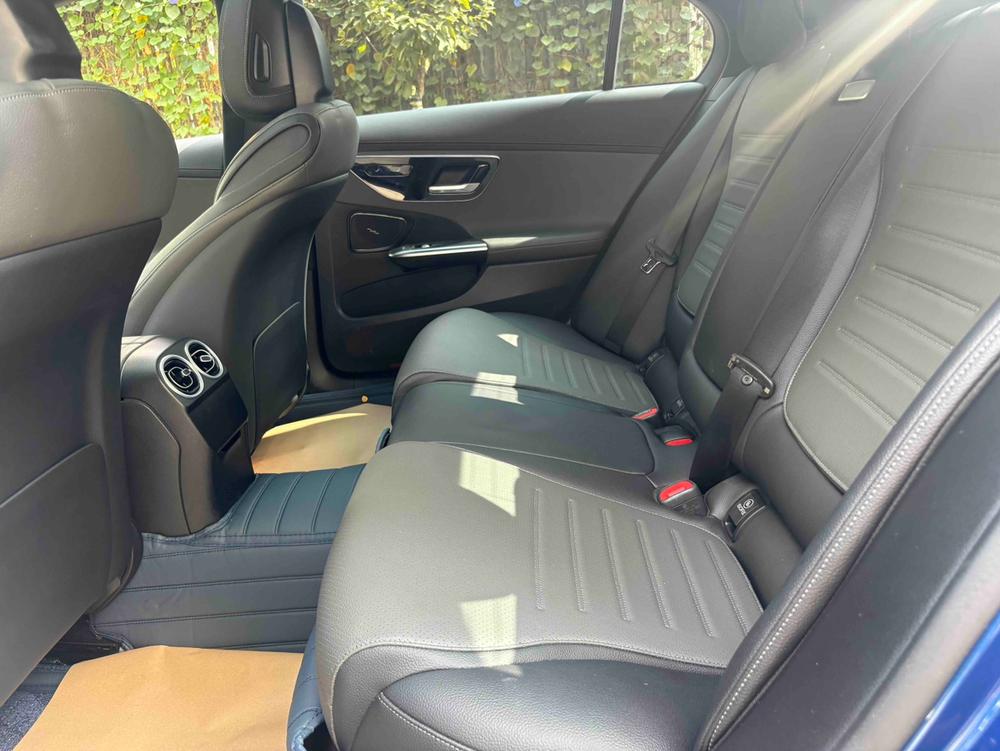 Mercedes-Benz Mercedes-Benz C-Class