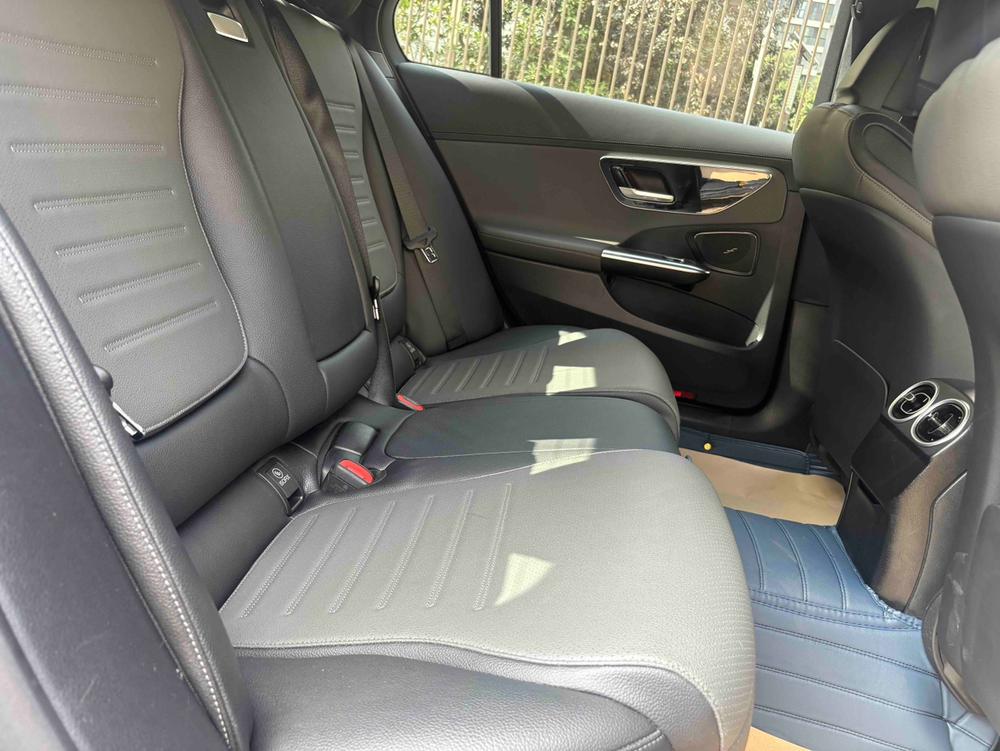 Mercedes-Benz Mercedes-Benz C-Class