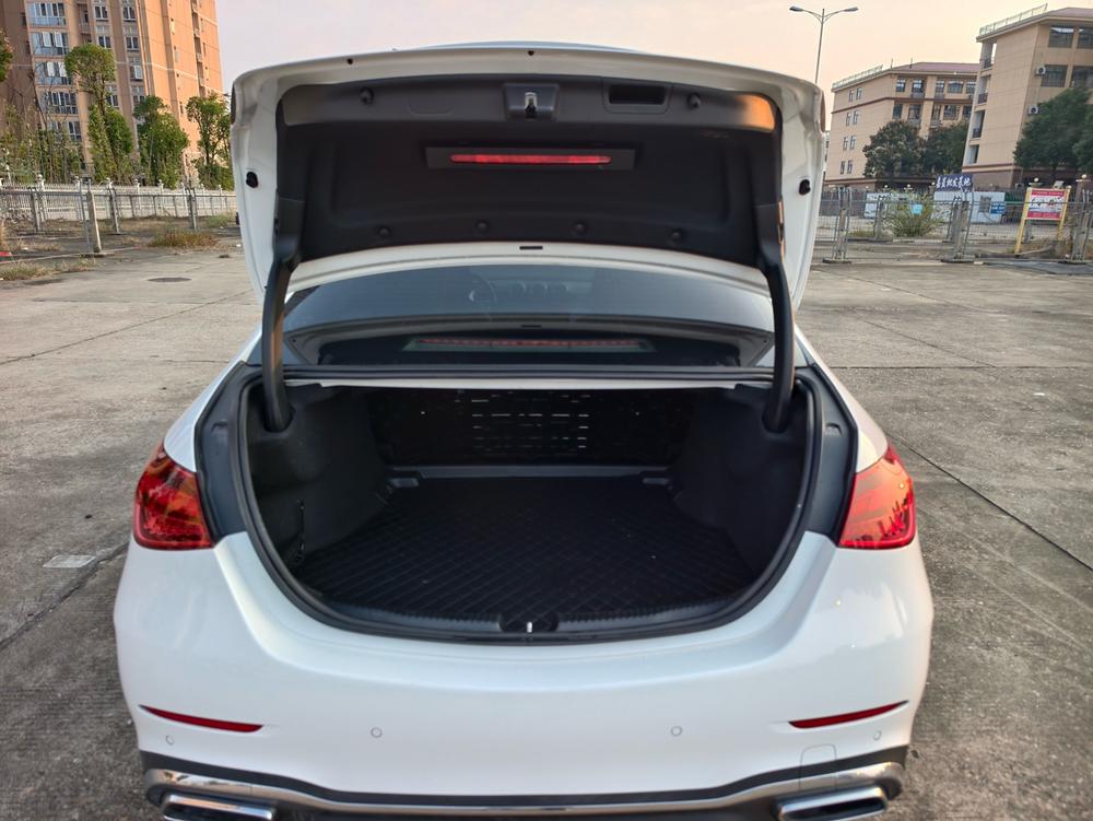 Mercedes-Benz Mercedes-Benz C-Class