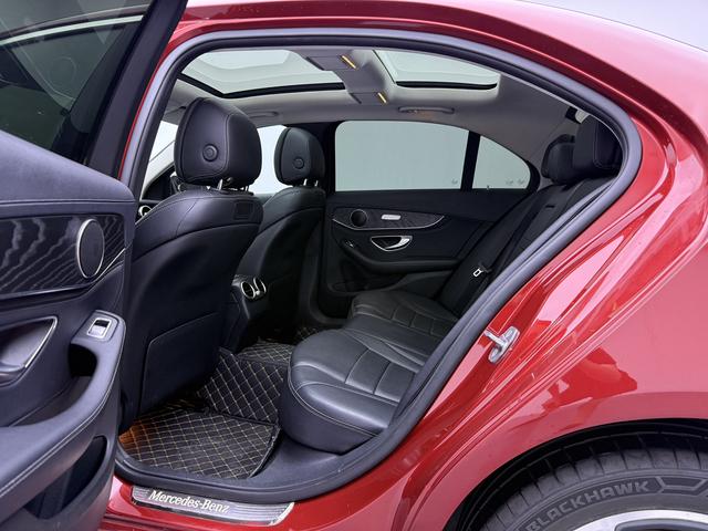Mercedes-Benz Mercedes-Benz C-Class