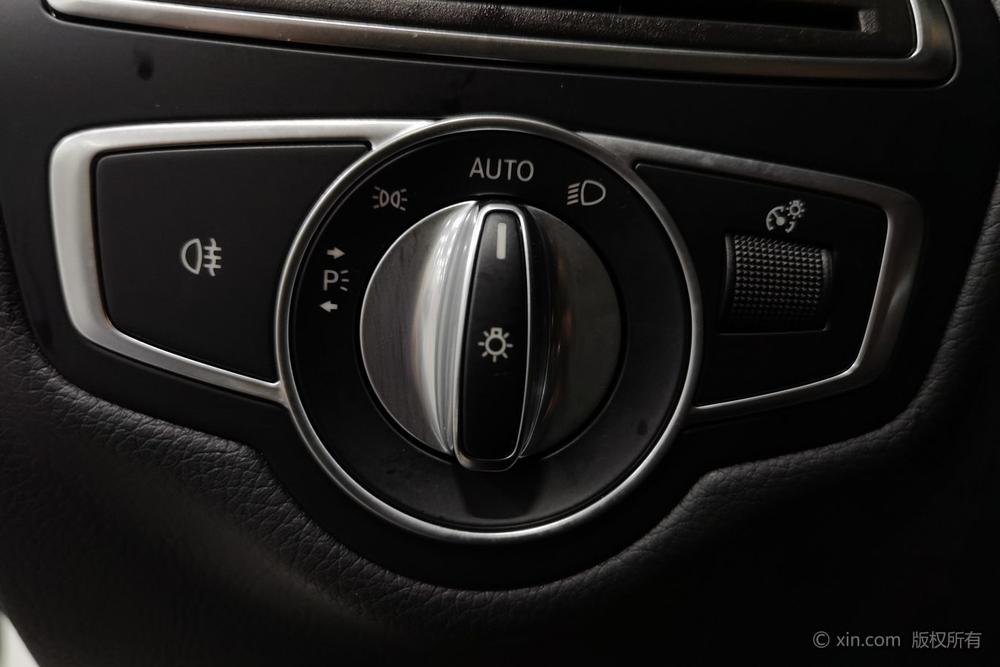Mercedes-Benz Mercedes-Benz C-Class