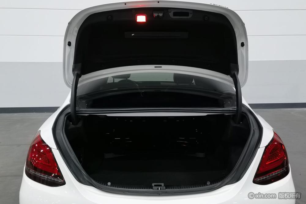 Mercedes-Benz Mercedes-Benz C-Class