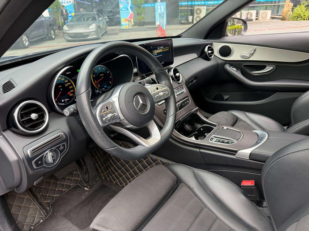 Mercedes-Benz Mercedes-Benz C-Class