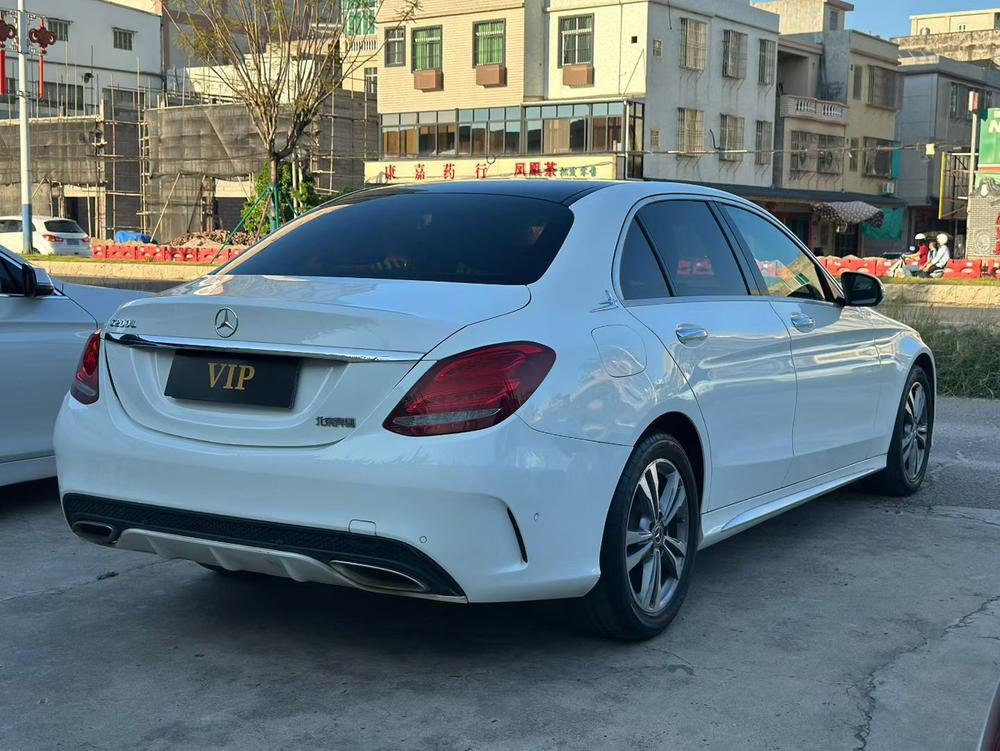 Mercedes-Benz Mercedes-Benz C-Class