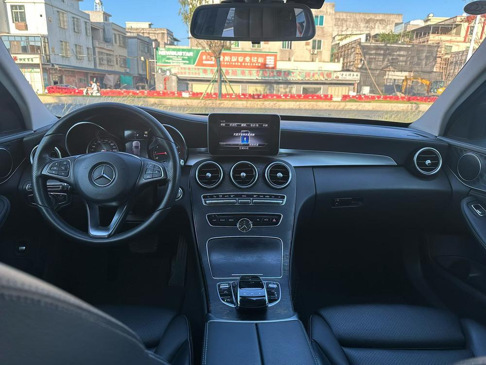 Mercedes-Benz Mercedes-Benz C-Class