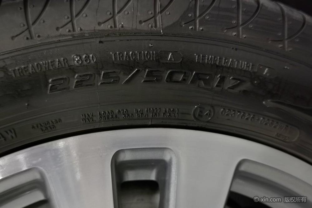Mercedes-Benz Mercedes-Benz C-Class