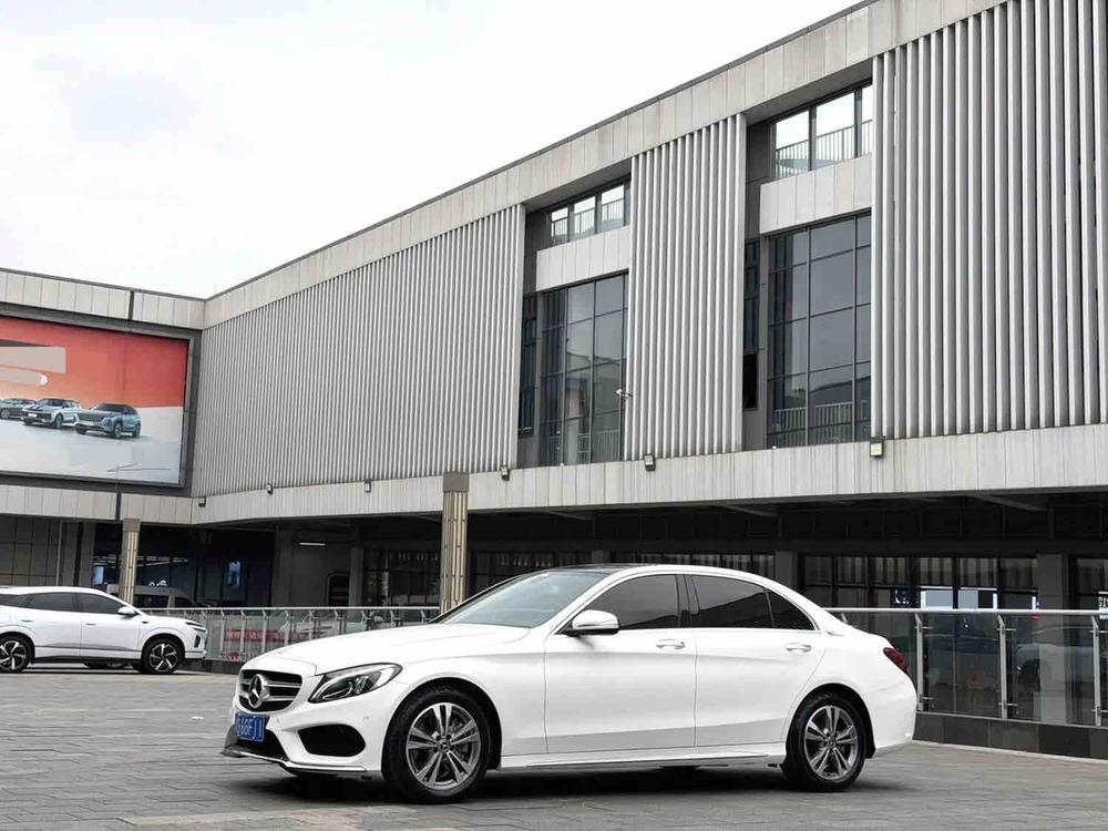 Mercedes-Benz Mercedes-Benz C-Class