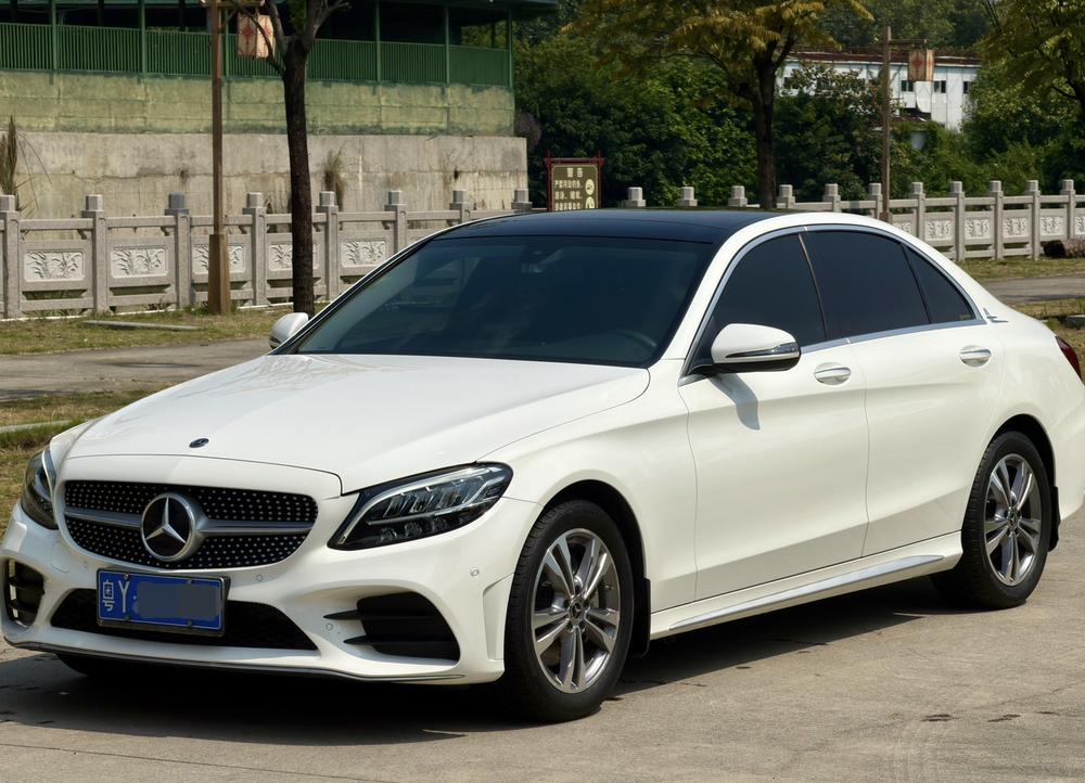 Mercedes-Benz Mercedes-Benz C-Class