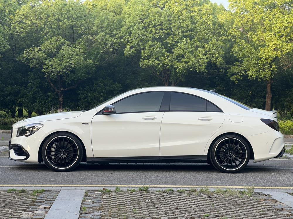 Mercedes-Benz Mercedes-Benz CLA AMG