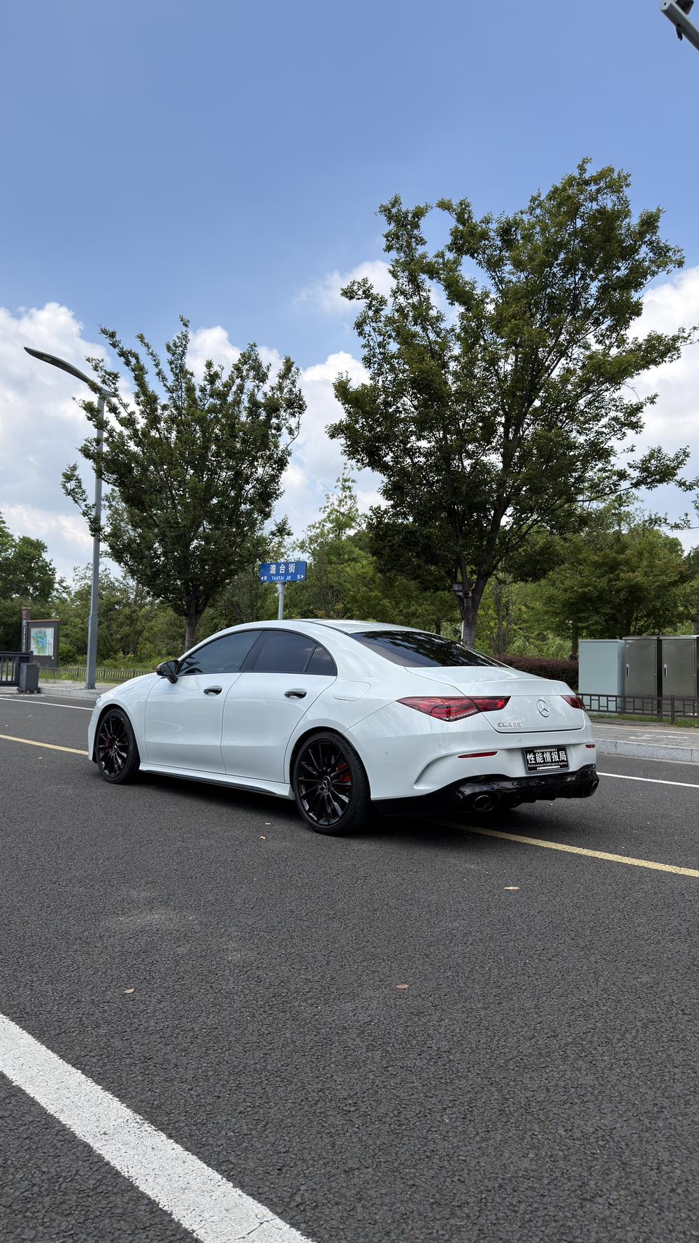 Mercedes-Benz Mercedes-Benz CLA AMG