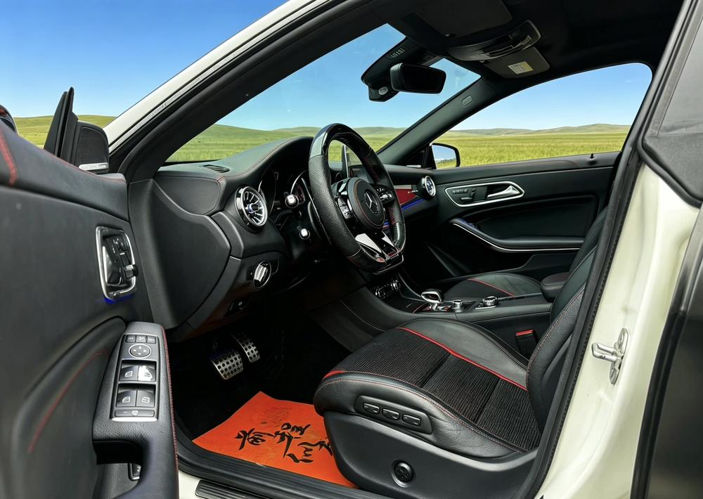 Mercedes-Benz Mercedes-Benz CLA AMG