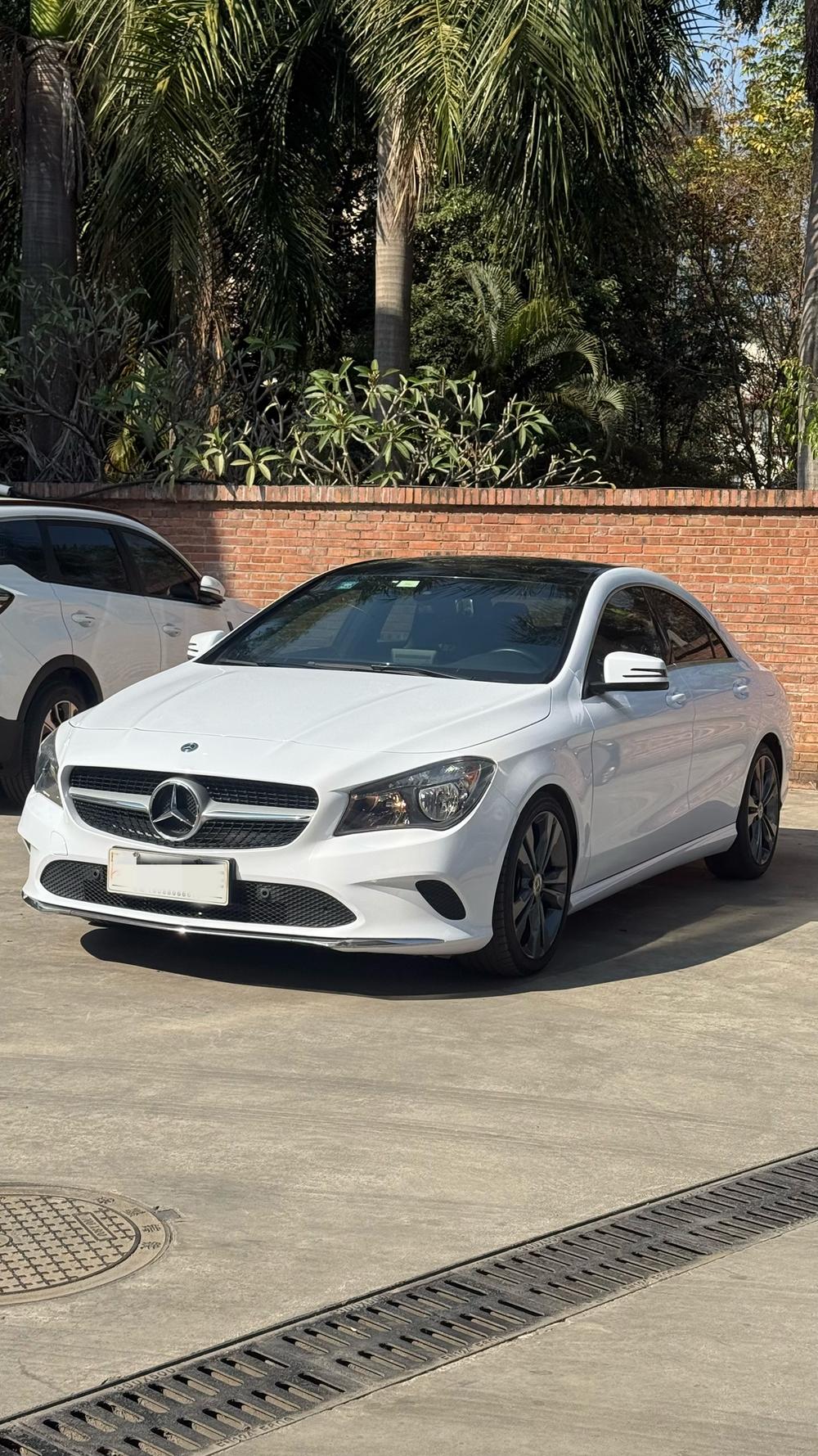 Mercedes-Benz Mercedes-Benz CLA (Import)