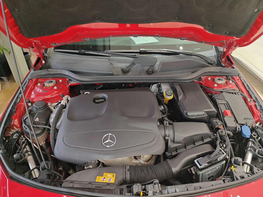 Mercedes-Benz Mercedes-Benz CLA (Import)