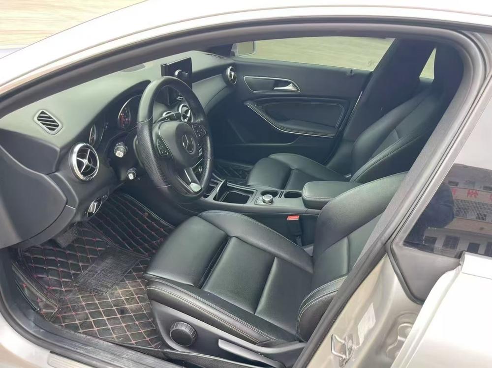 Mercedes-Benz Mercedes-Benz CLA (Import)