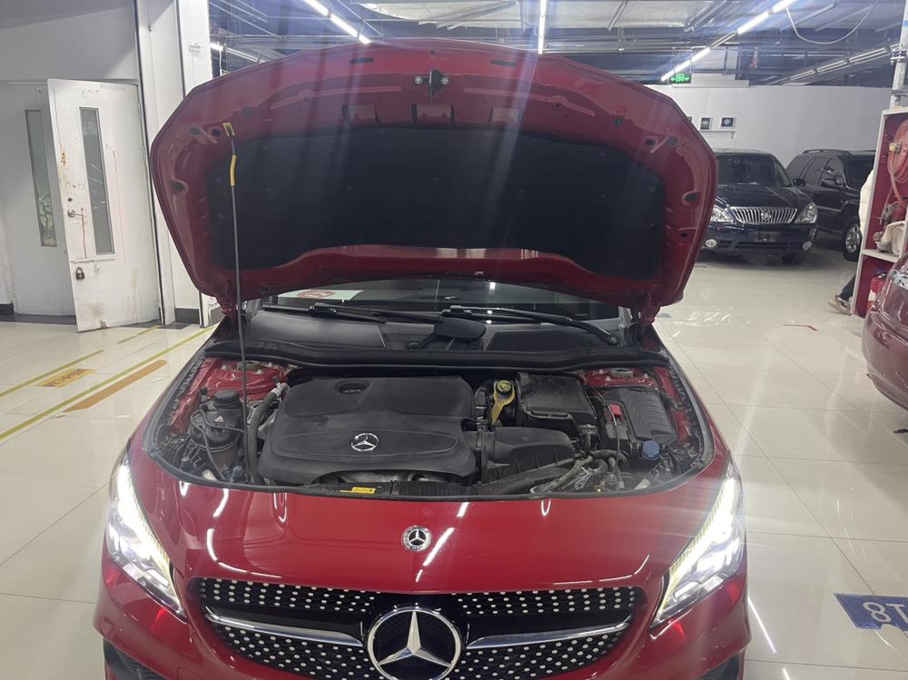 Mercedes-Benz Mercedes-Benz CLA (Import)