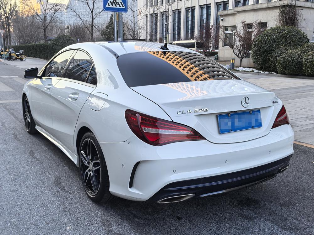 Mercedes-Benz Mercedes-Benz CLA (Import)
