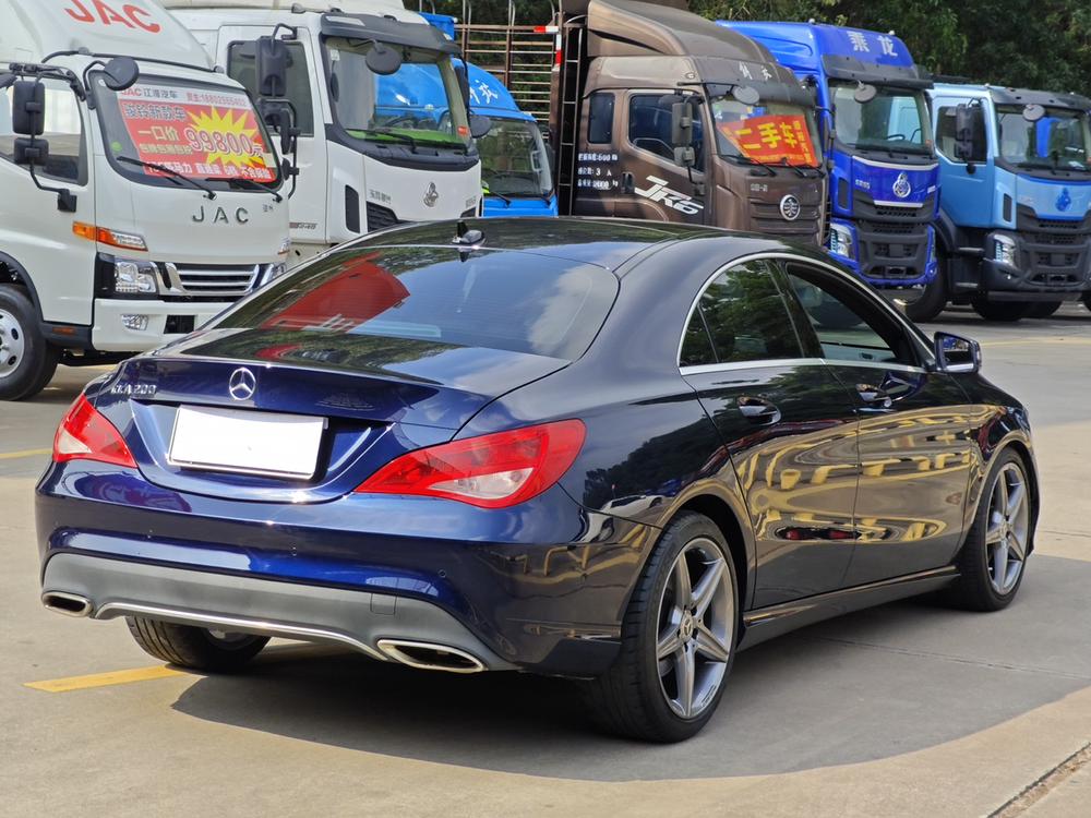 Mercedes-Benz Mercedes-Benz CLA (Import)