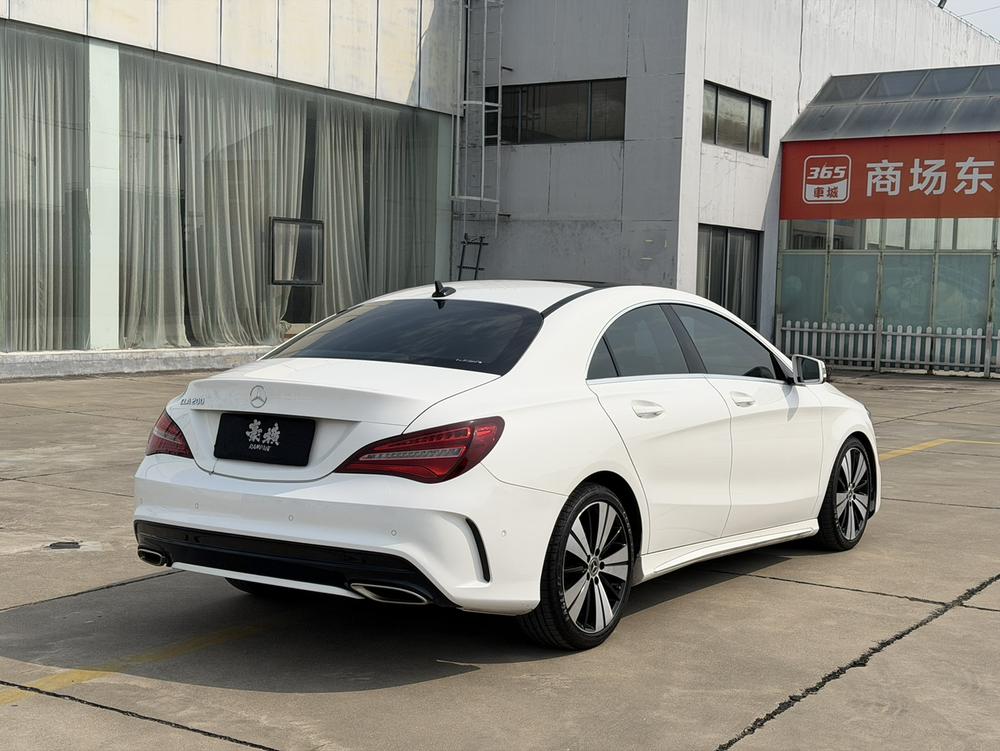 Mercedes-Benz Mercedes-Benz CLA (Import)