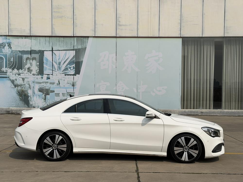 Mercedes-Benz Mercedes-Benz CLA (Import)