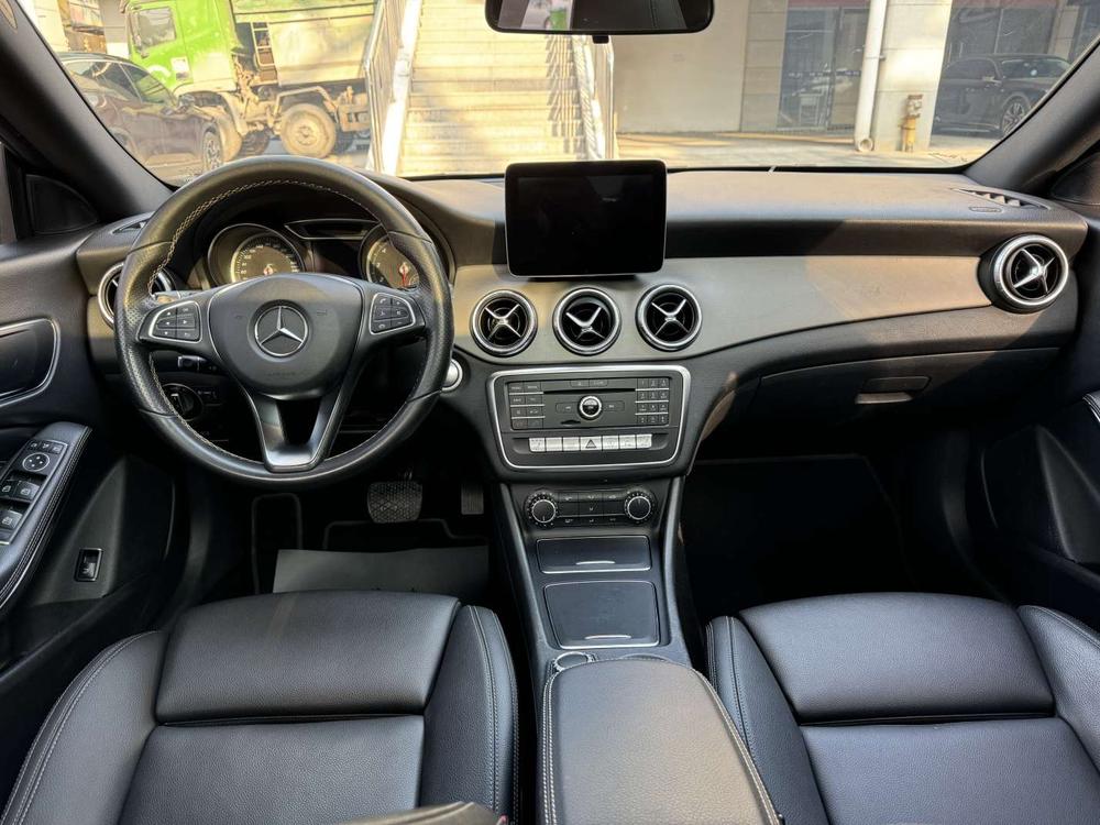 Mercedes-Benz Mercedes-Benz CLA (Import)