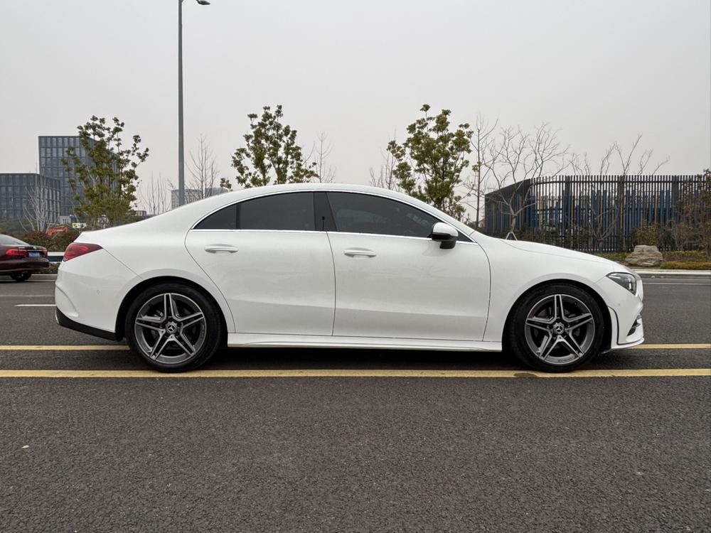 Mercedes-Benz Mercedes-Benz CLA (Import)