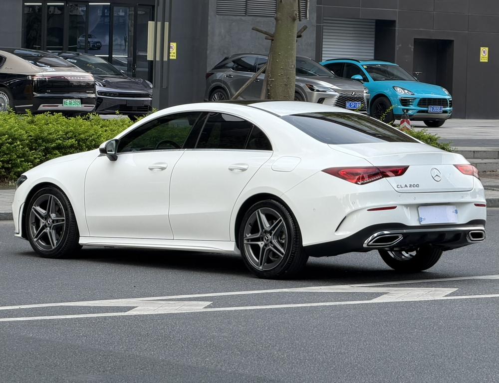 Mercedes-Benz Mercedes-Benz CLA (Import)