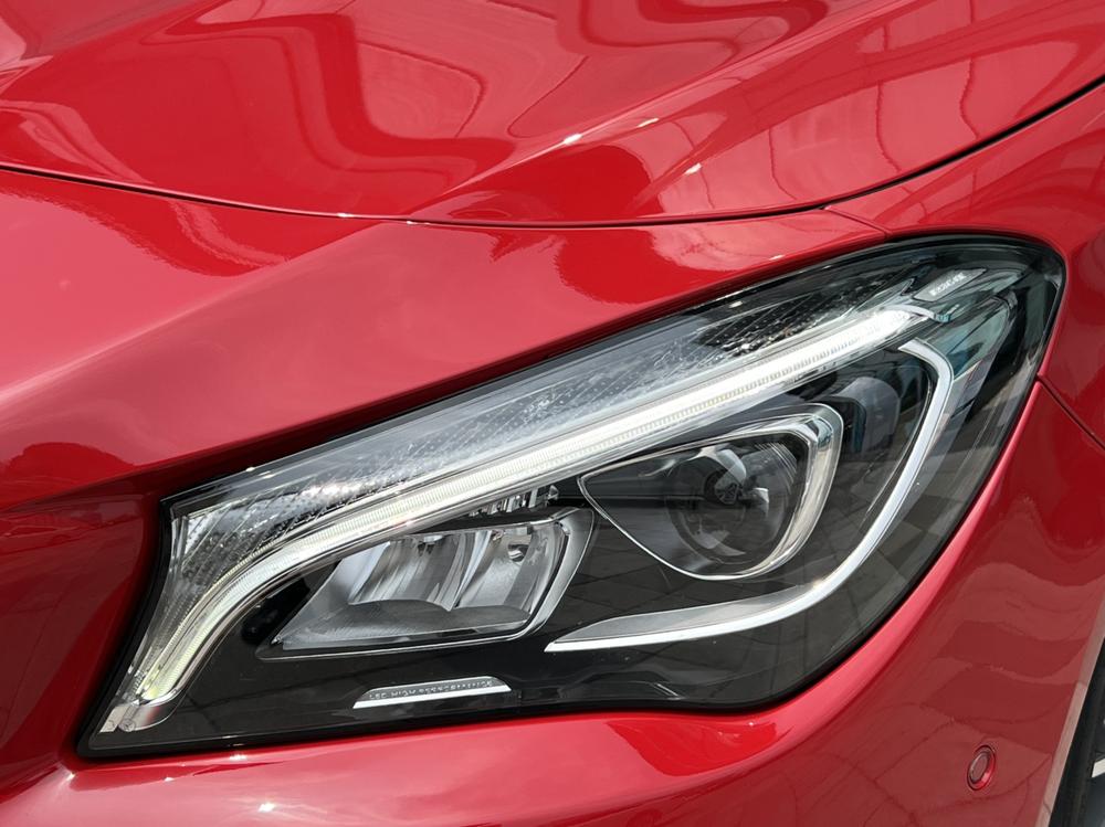 Mercedes-Benz Mercedes-Benz CLA (Import)