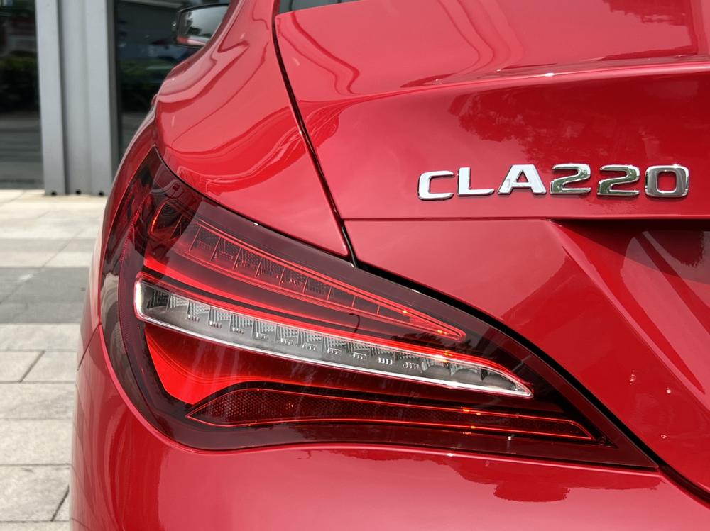 Mercedes-Benz Mercedes-Benz CLA (Import)