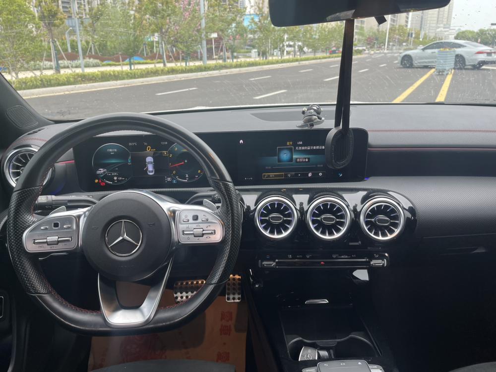 Mercedes-Benz Mercedes-Benz CLA (Import)