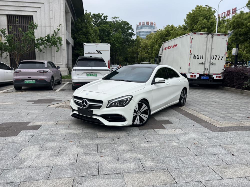 Mercedes-Benz Mercedes-Benz CLA (Import)