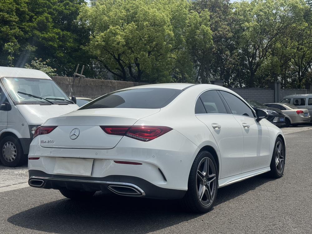 Mercedes-Benz Mercedes-Benz CLA (Import)
