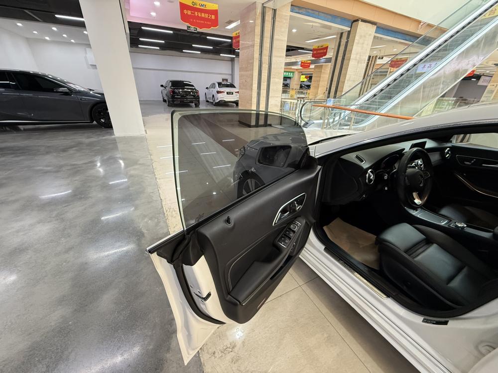 Mercedes-Benz Mercedes-Benz CLA (Import)