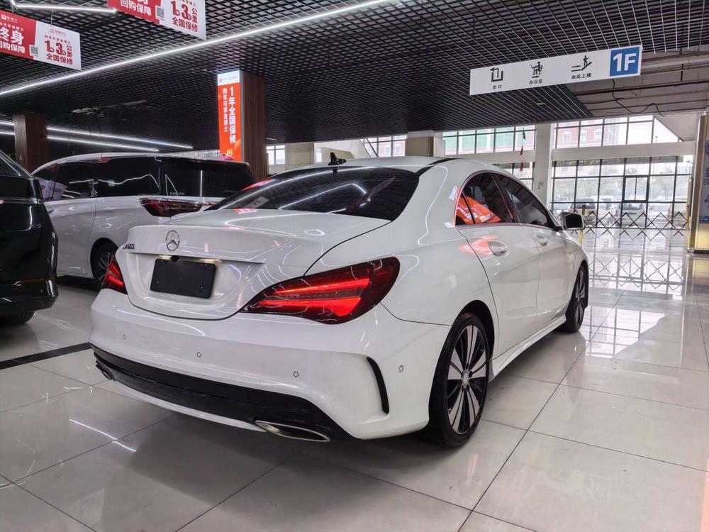 Mercedes-Benz Mercedes-Benz CLA (Import)
