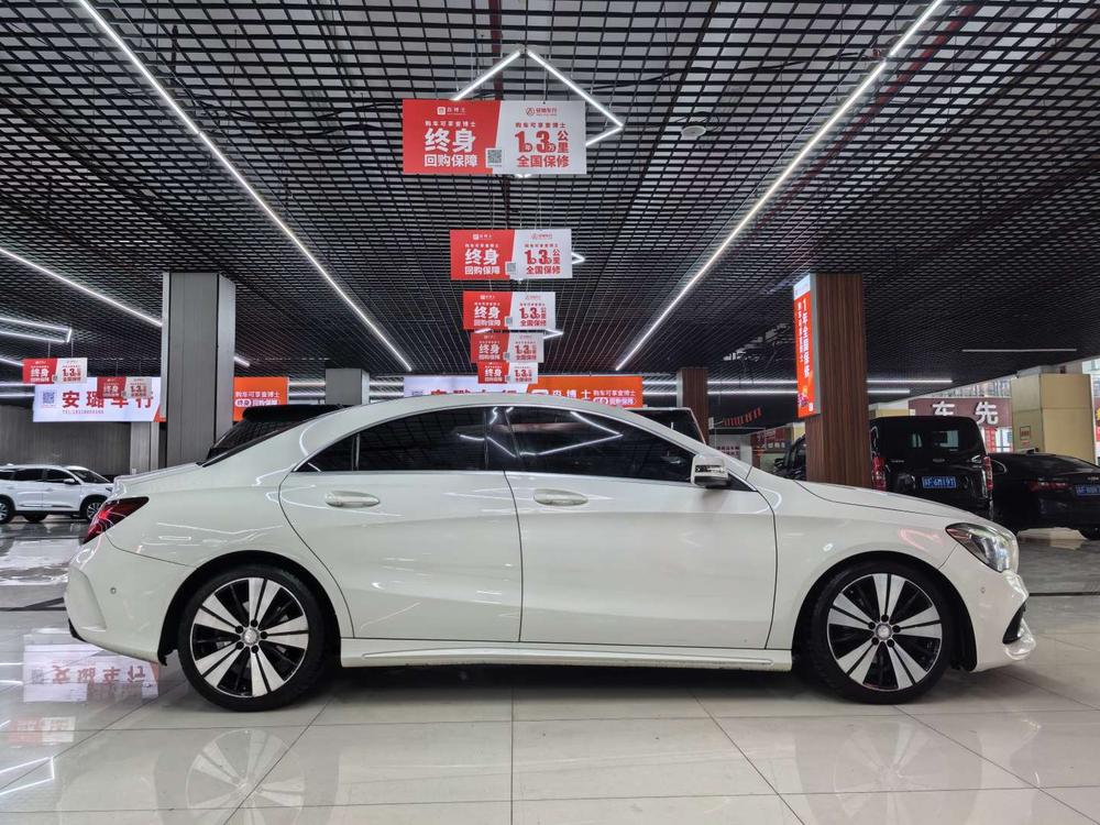 Mercedes-Benz Mercedes-Benz CLA (Import)